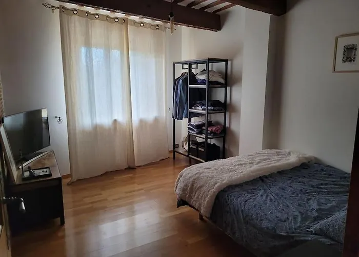 De L Olivier Semesterbostad