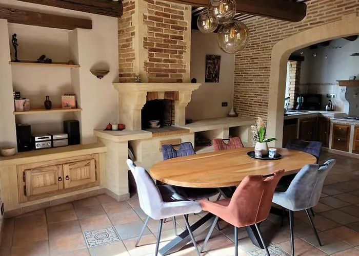 De L Olivier Saint-Geniès-de-Comolas