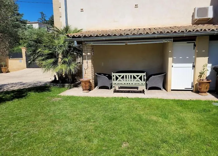 De L Olivier Saint-Geniès-de-Comolas